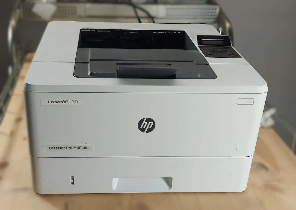 HP Laserjet Pro M404dn S/W Laserdrucker Duplex (1)
