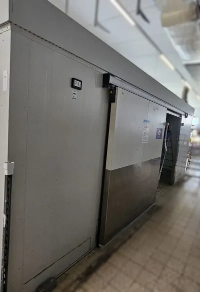Kühlzelle Kühlhaus Normalkühlung Pluskühlung 5,85m x 3,05m Paneele