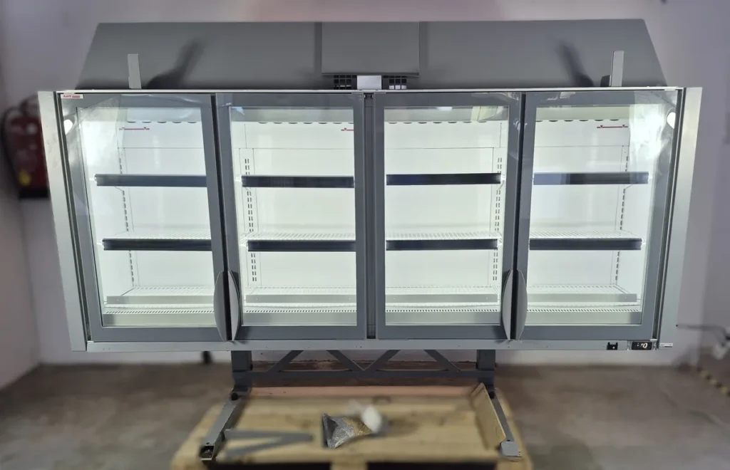 AHT Kinley XL 250 TK-Vitrine 250cm Einseitig BJ 2021 (250)