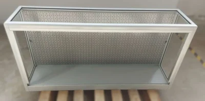 Glasvitrine 125cm Wandvitrine mit Lochwand Silber